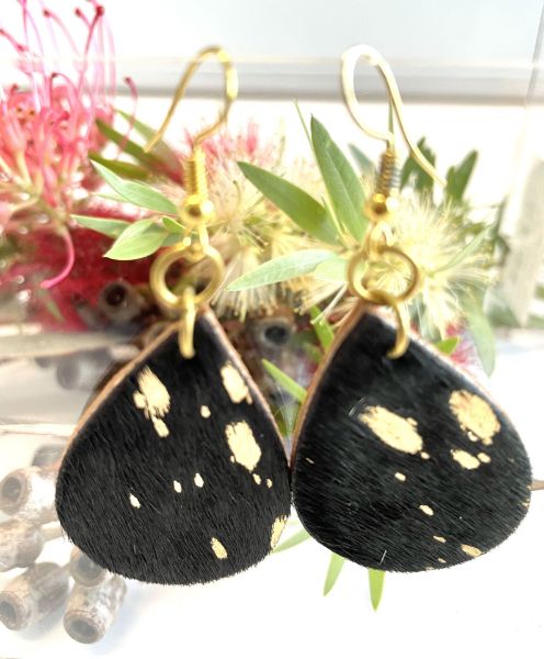 Picture of Genuine Cowhide Black & Gold Teardrop E/Rings 3